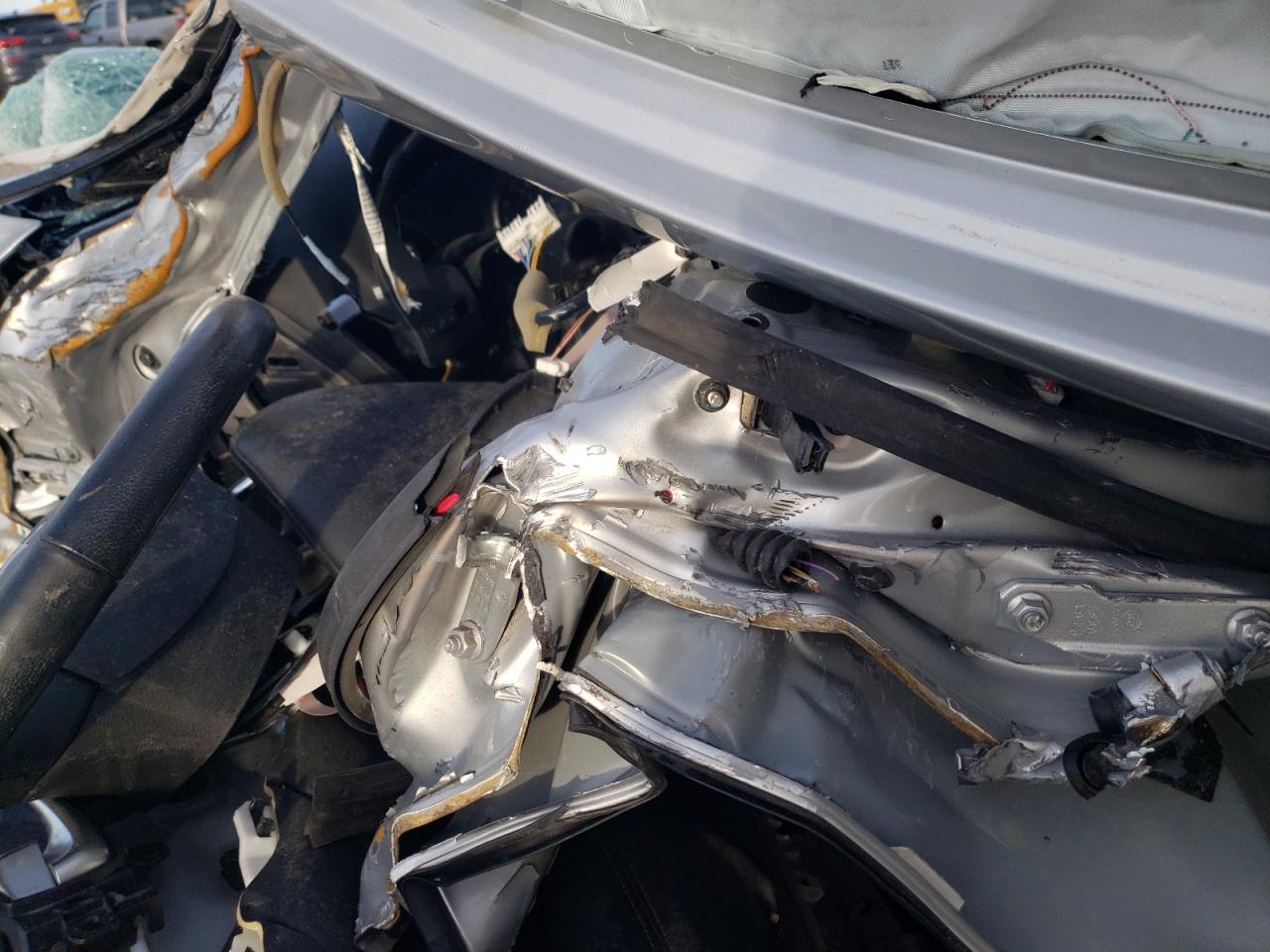 2015 Infiniti Q50 - Image 9