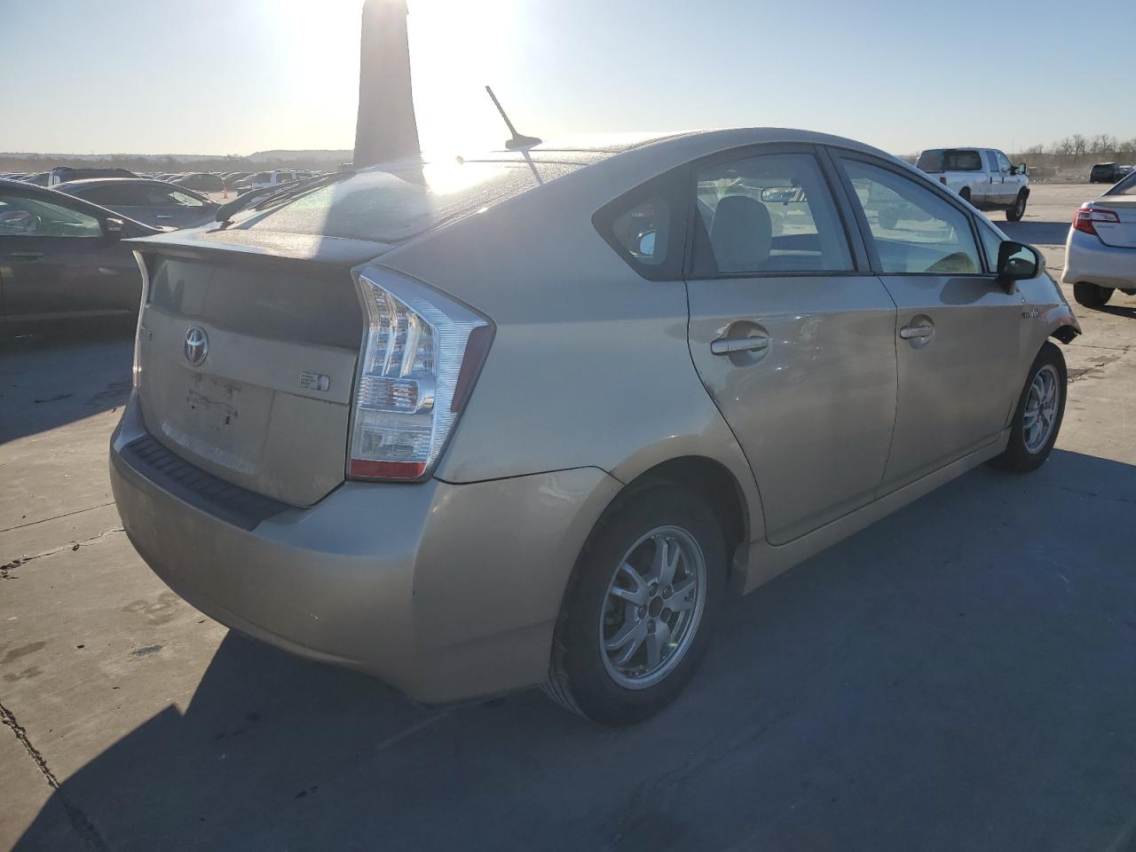 2010 Toyota Prius - Image 3