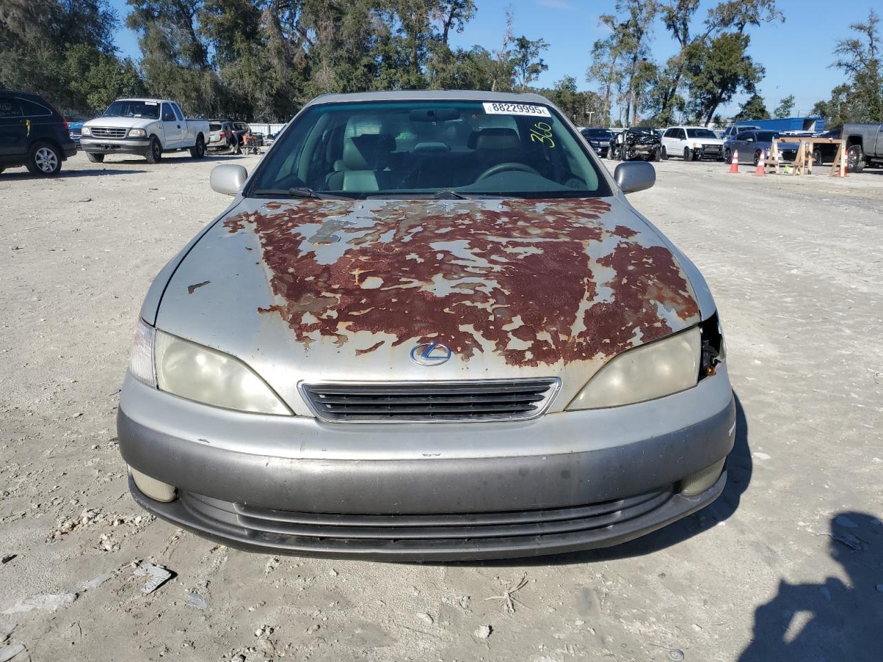 1997 Lexus ES - Image 5