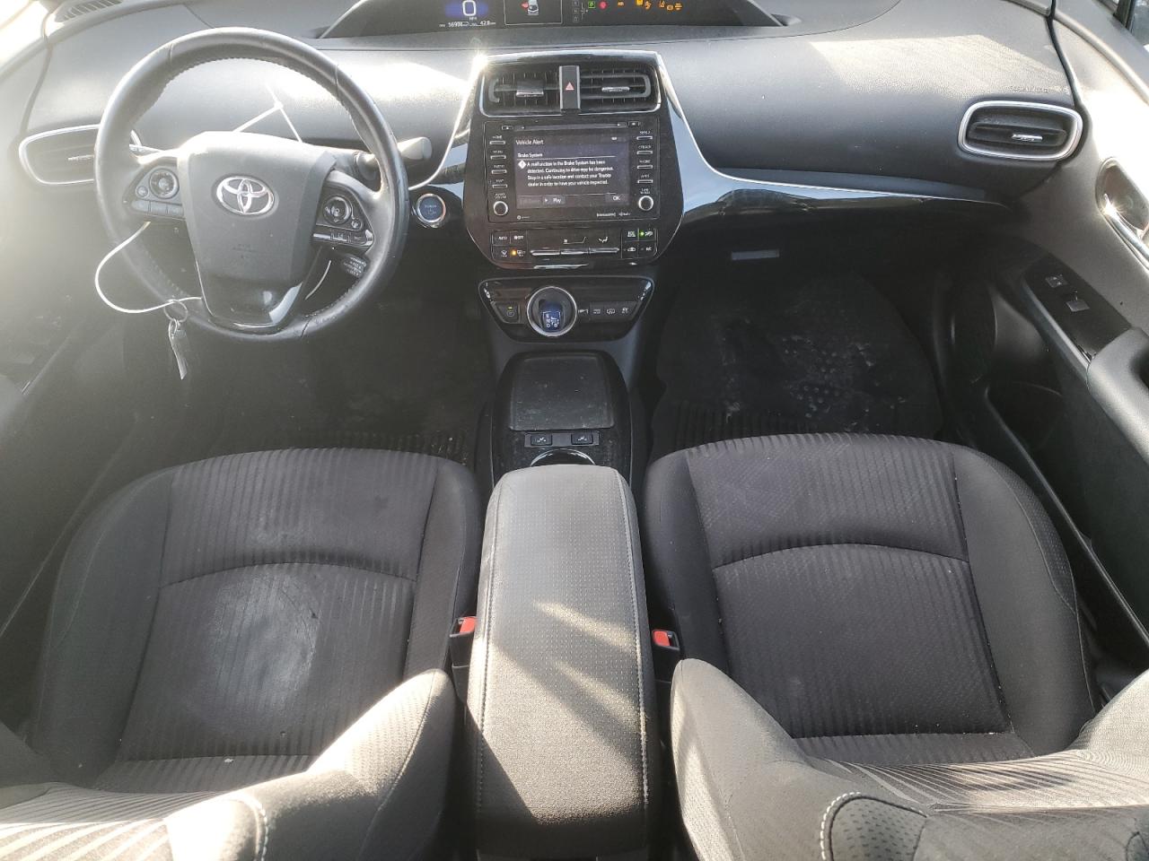 2022 Toyota Prius - Image 8