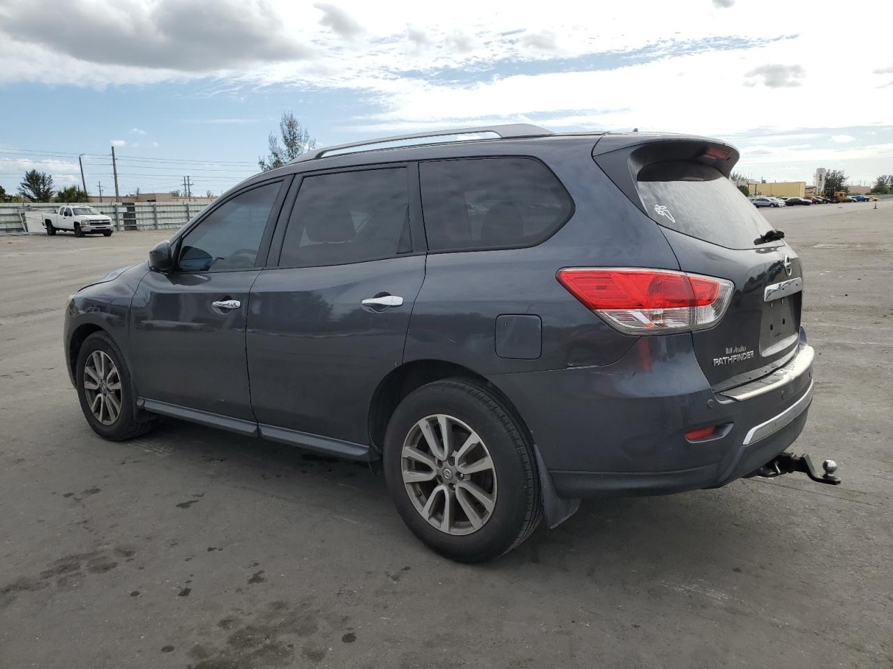 VIN 5N1AR2MN6EC726524 2014 NISSAN PATHFINDER no.2