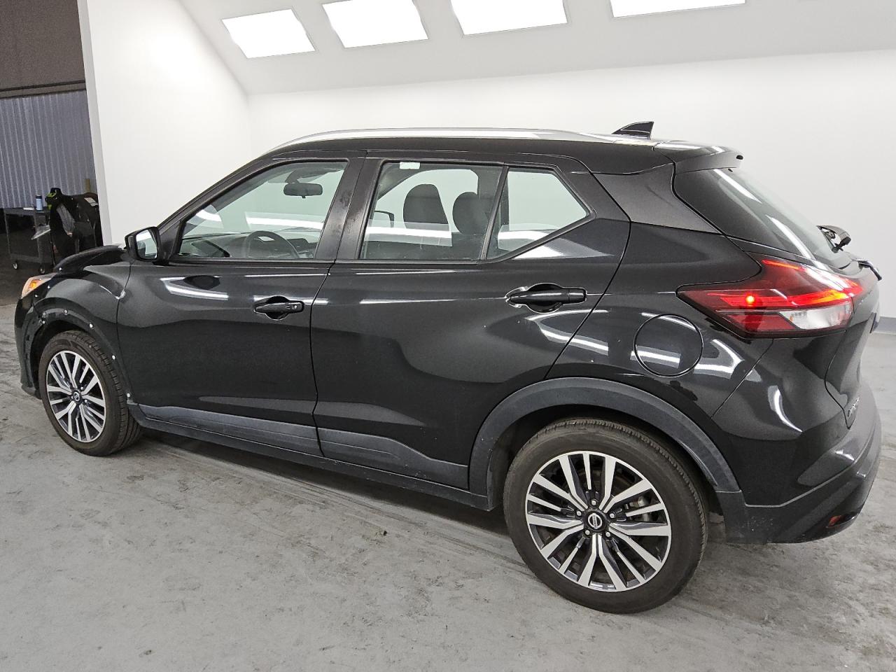 2021 Nissan Kicks - Image 2