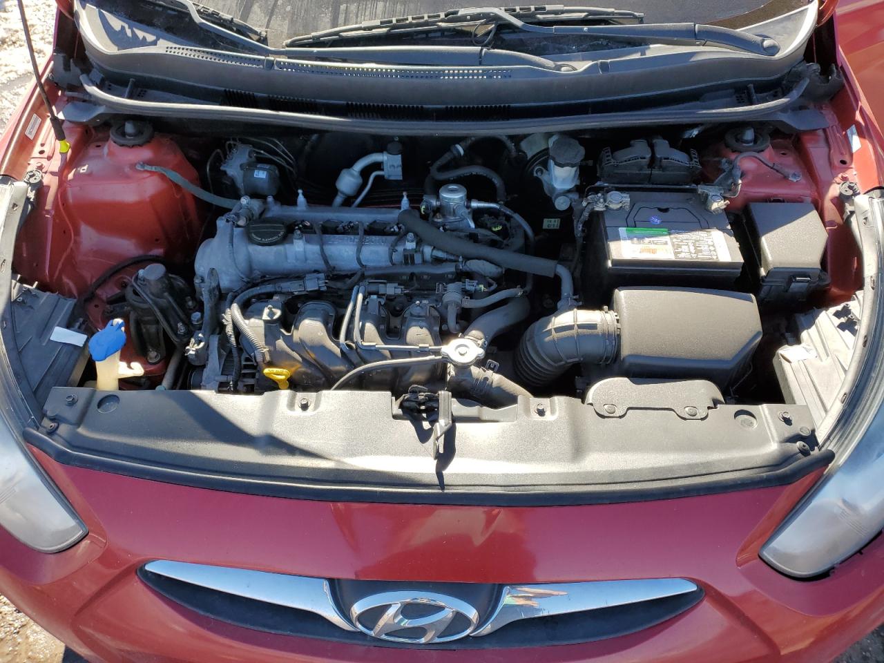 2013 Hyundai Accent - Image 11