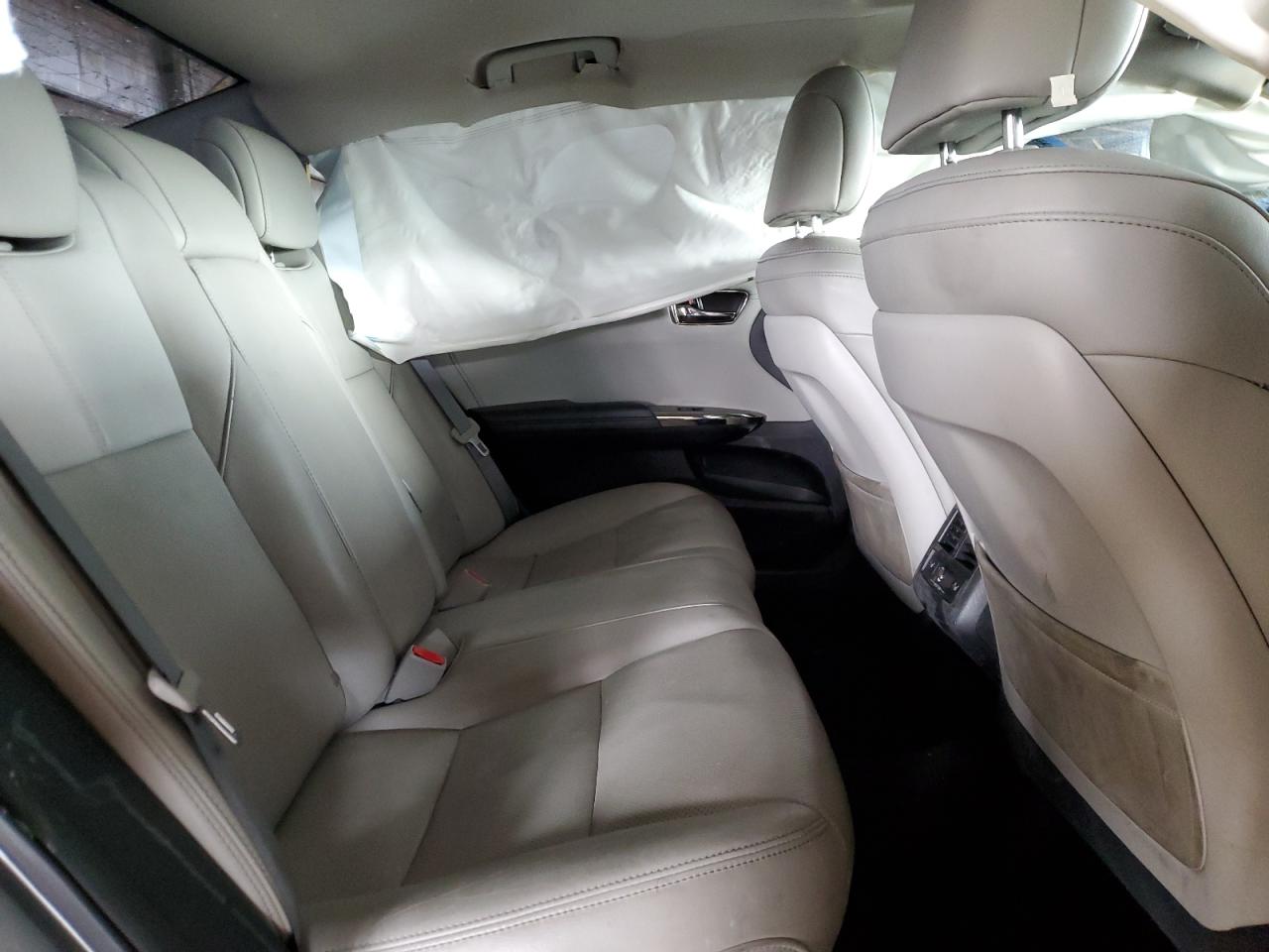 2016 Toyota Avalon - Image 10