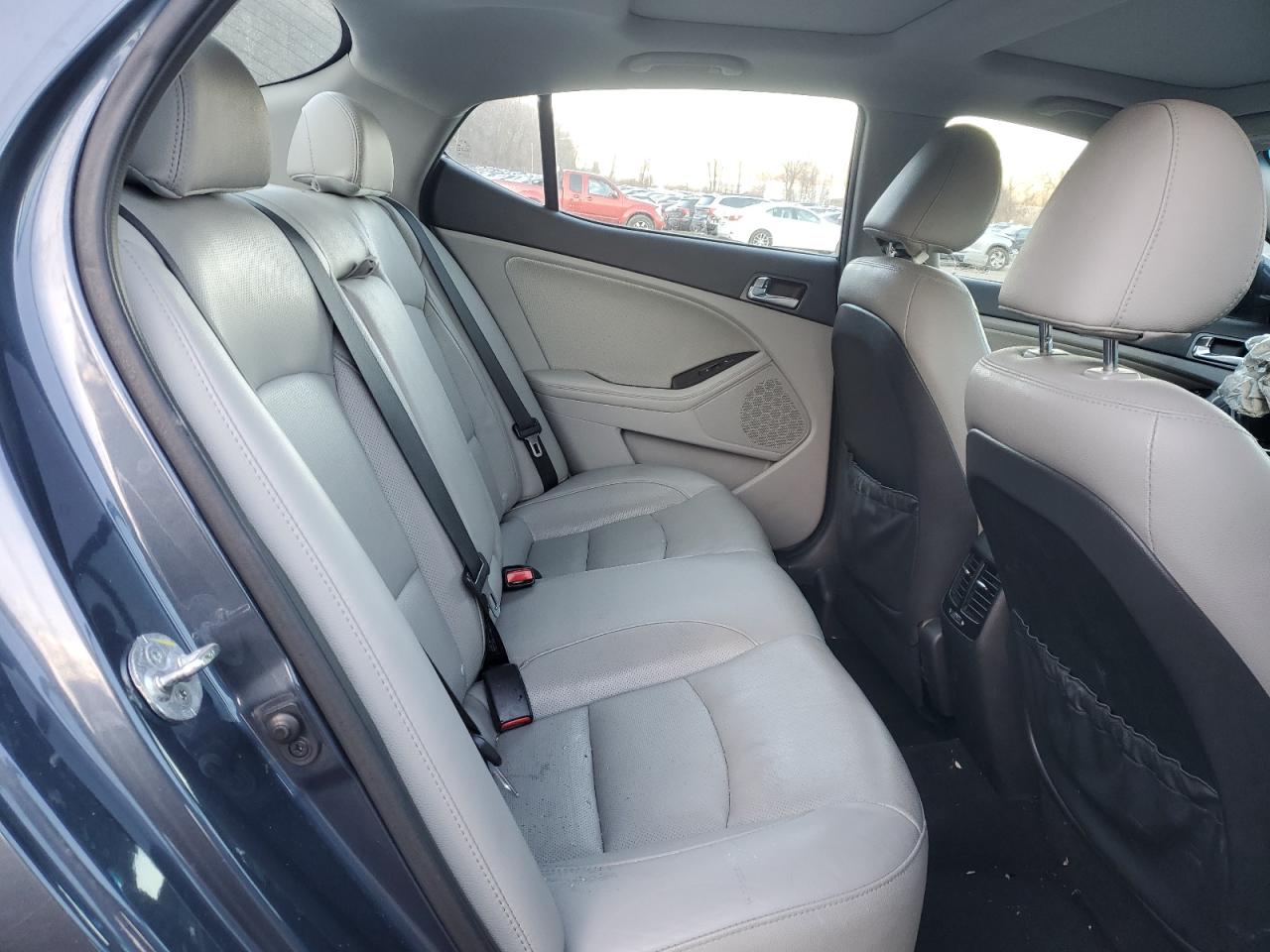 2015 Kia Optima - Image 11