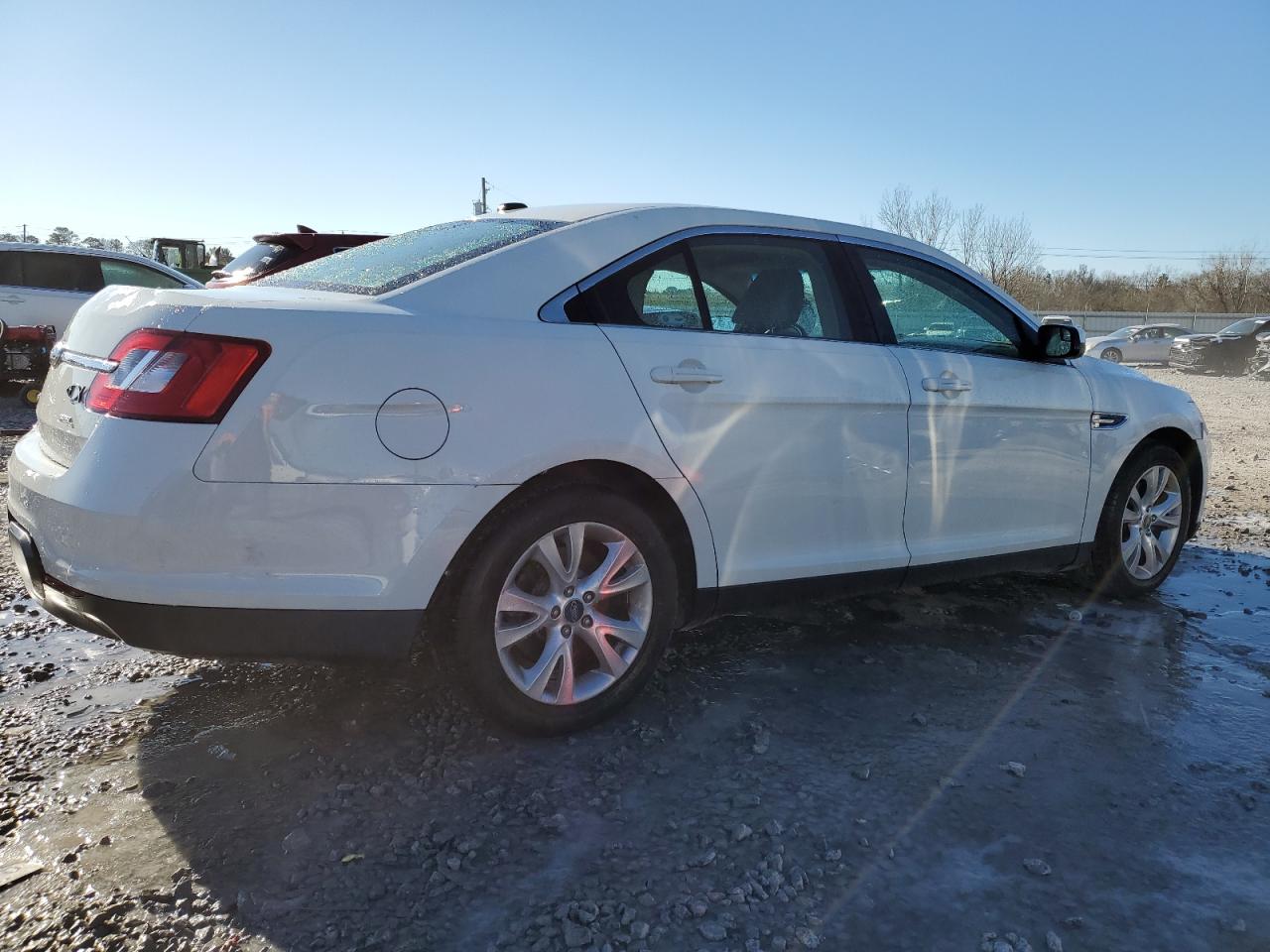2012 Ford Taurus - Image 3
