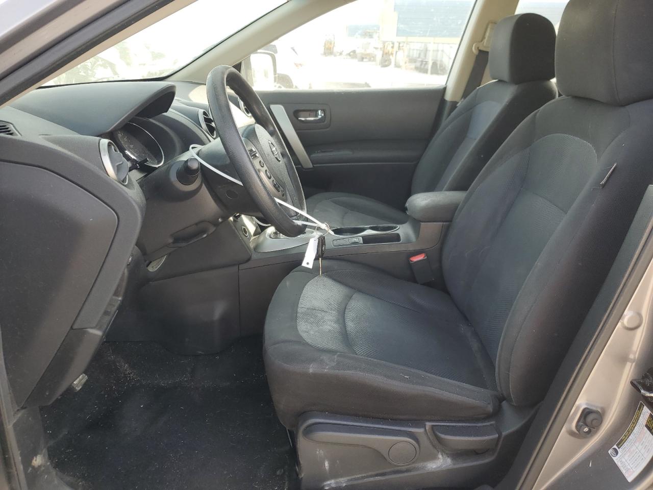 2015 Nissan Rogue - Image 7