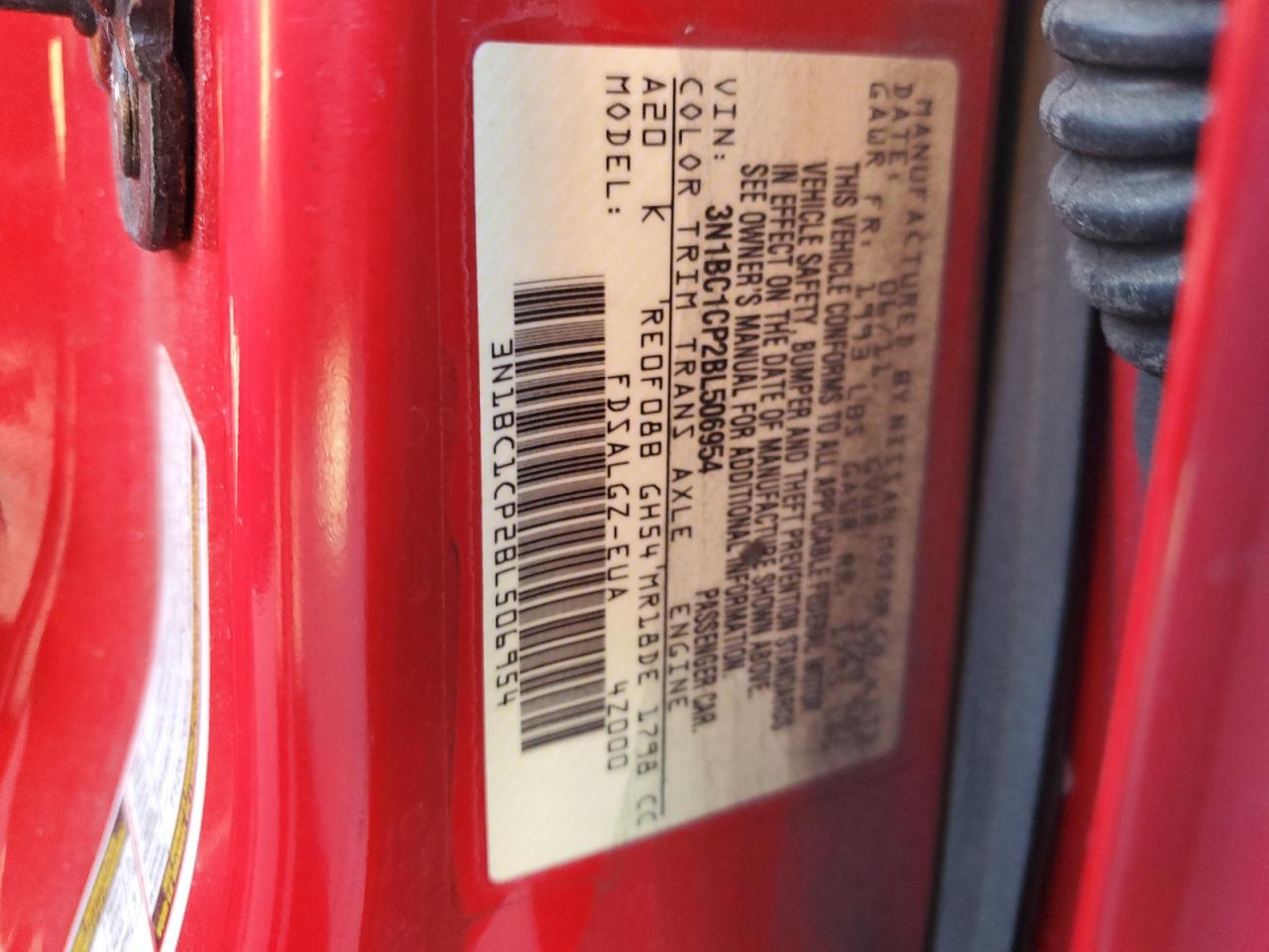 2011 Nissan Versa - Image 12