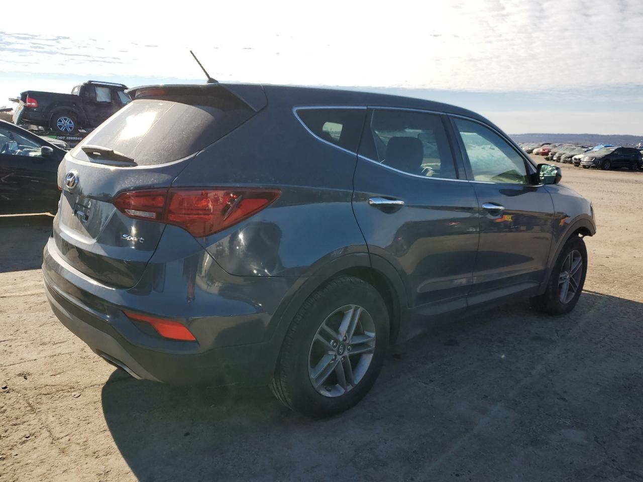 2018 Hyundai Santa Fe - Image 3
