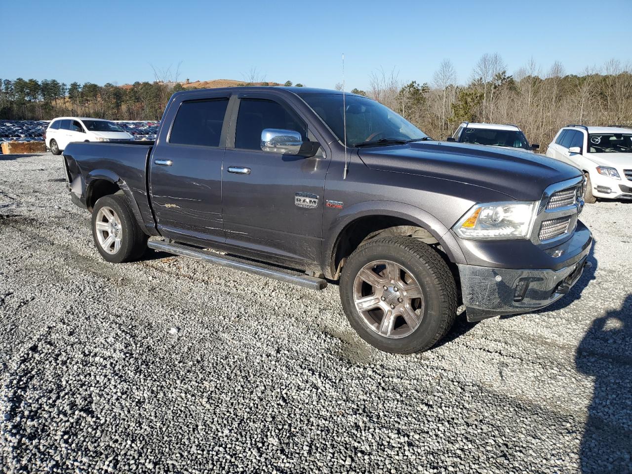 2016 RAM 1500 - Image 4