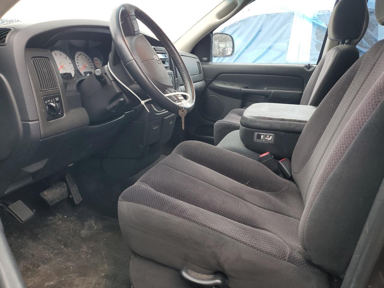 2004 Dodge RAM - Image 7