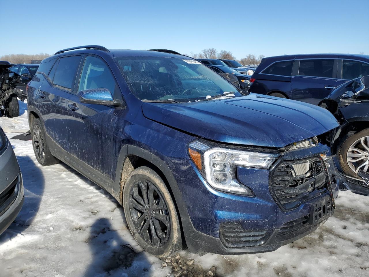 2022 GMC Terrain - Image 4