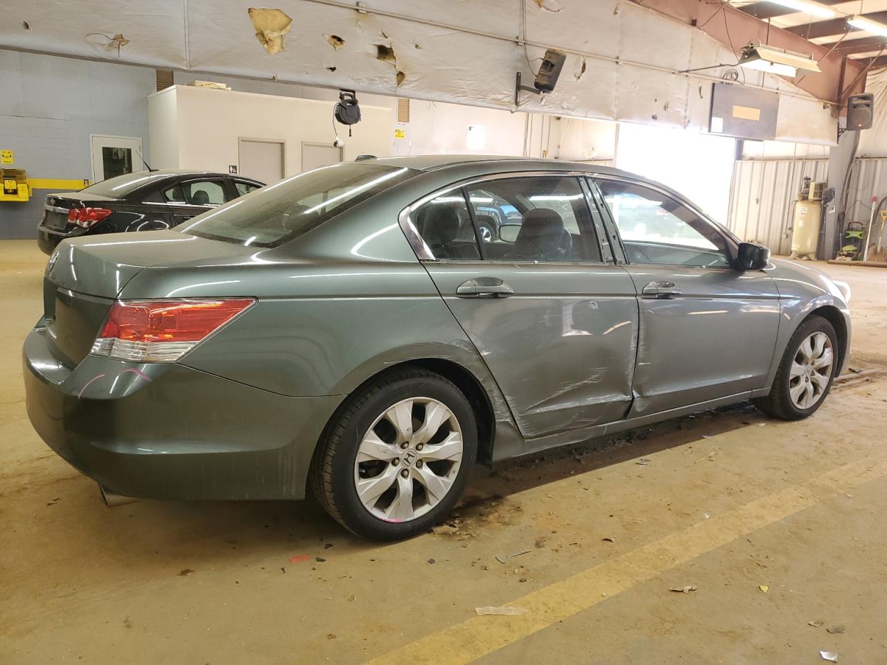 2010 Honda Accord - Image 3