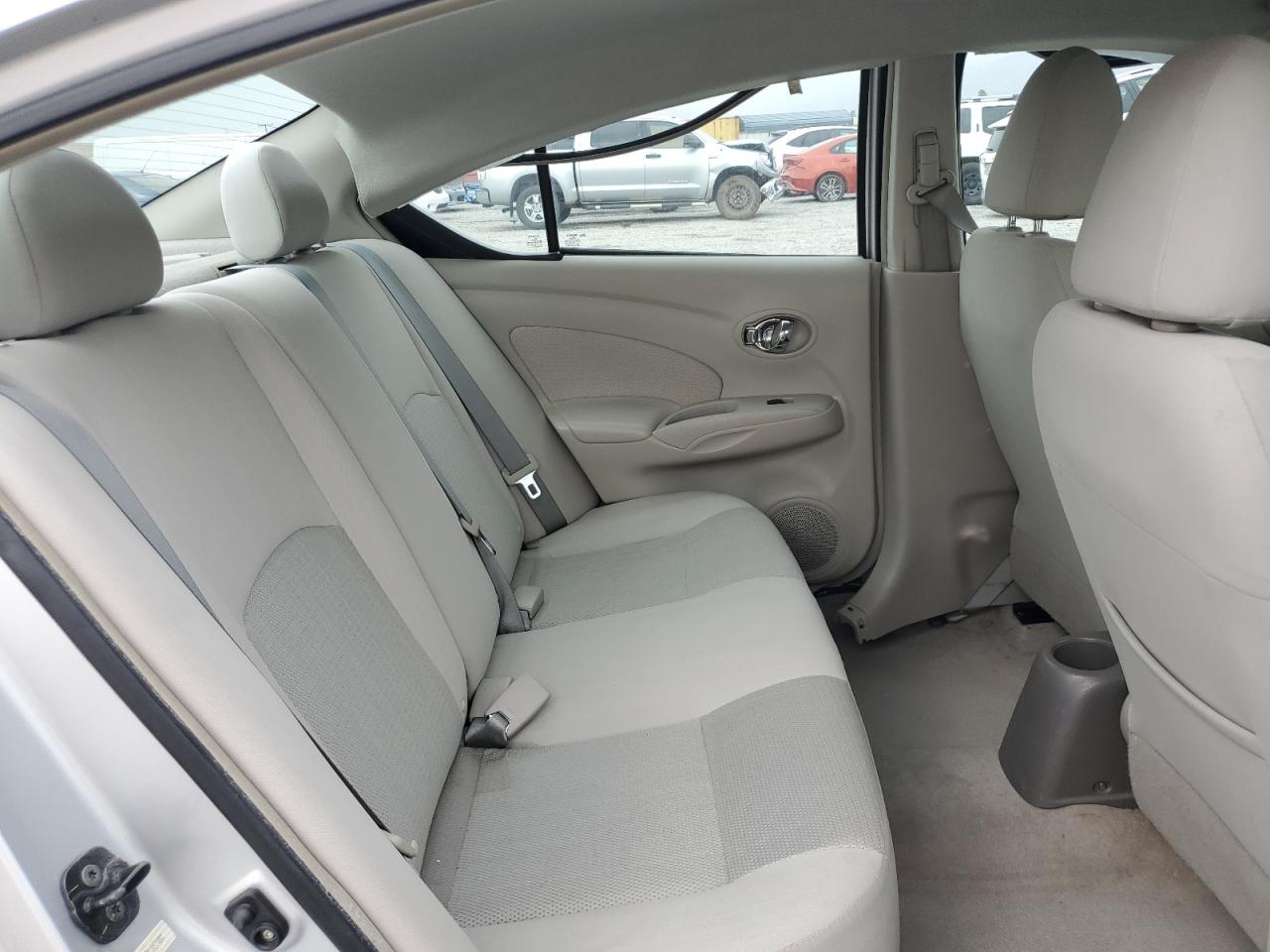 2013 Nissan Versa - Image 11