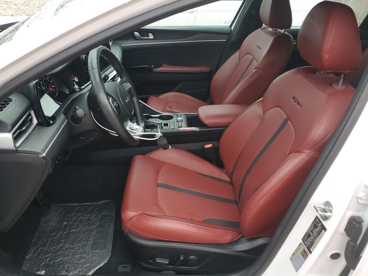 2022 Kia K5 - Image 7