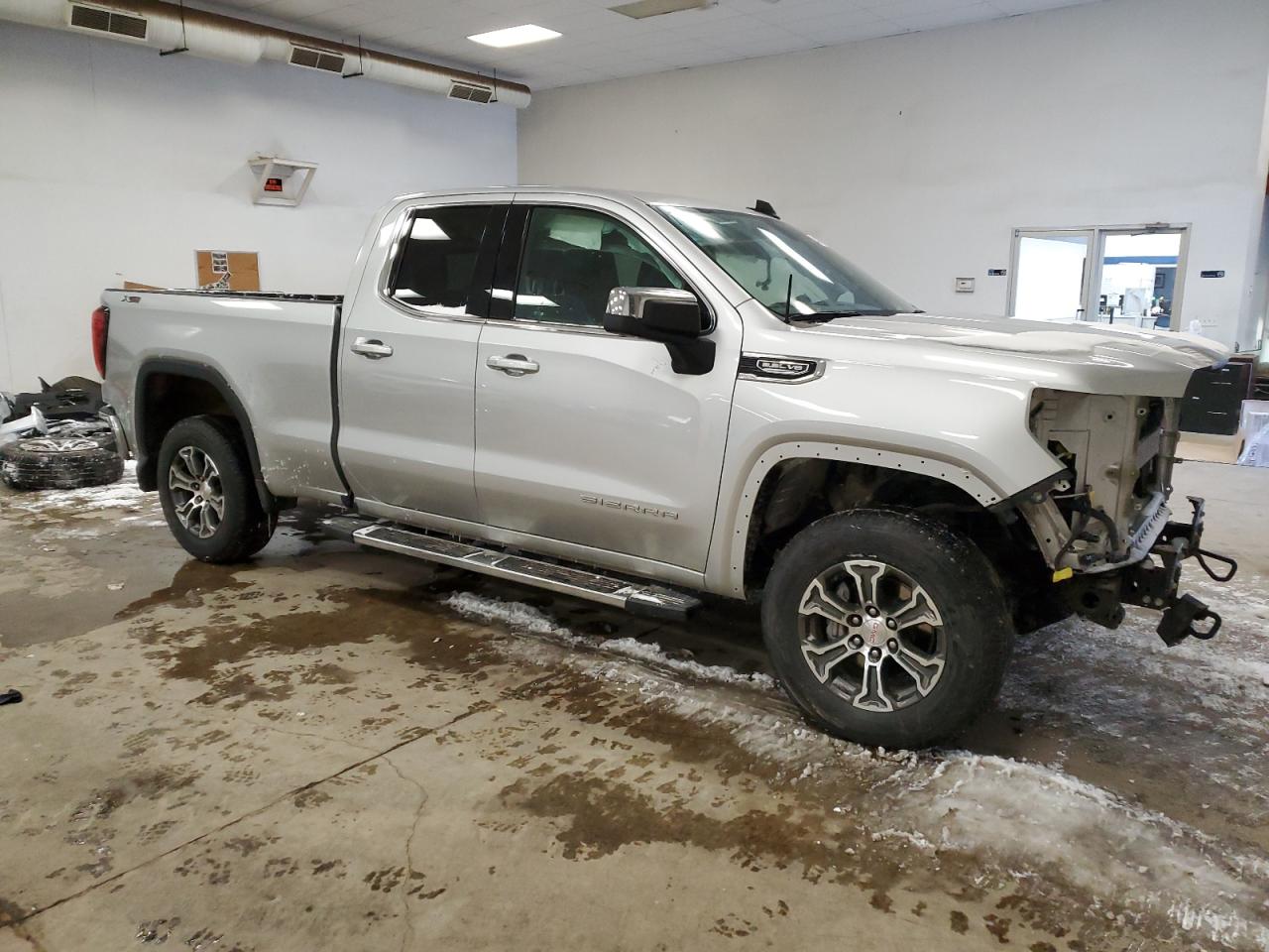 2021 GMC Sierra - Image 4