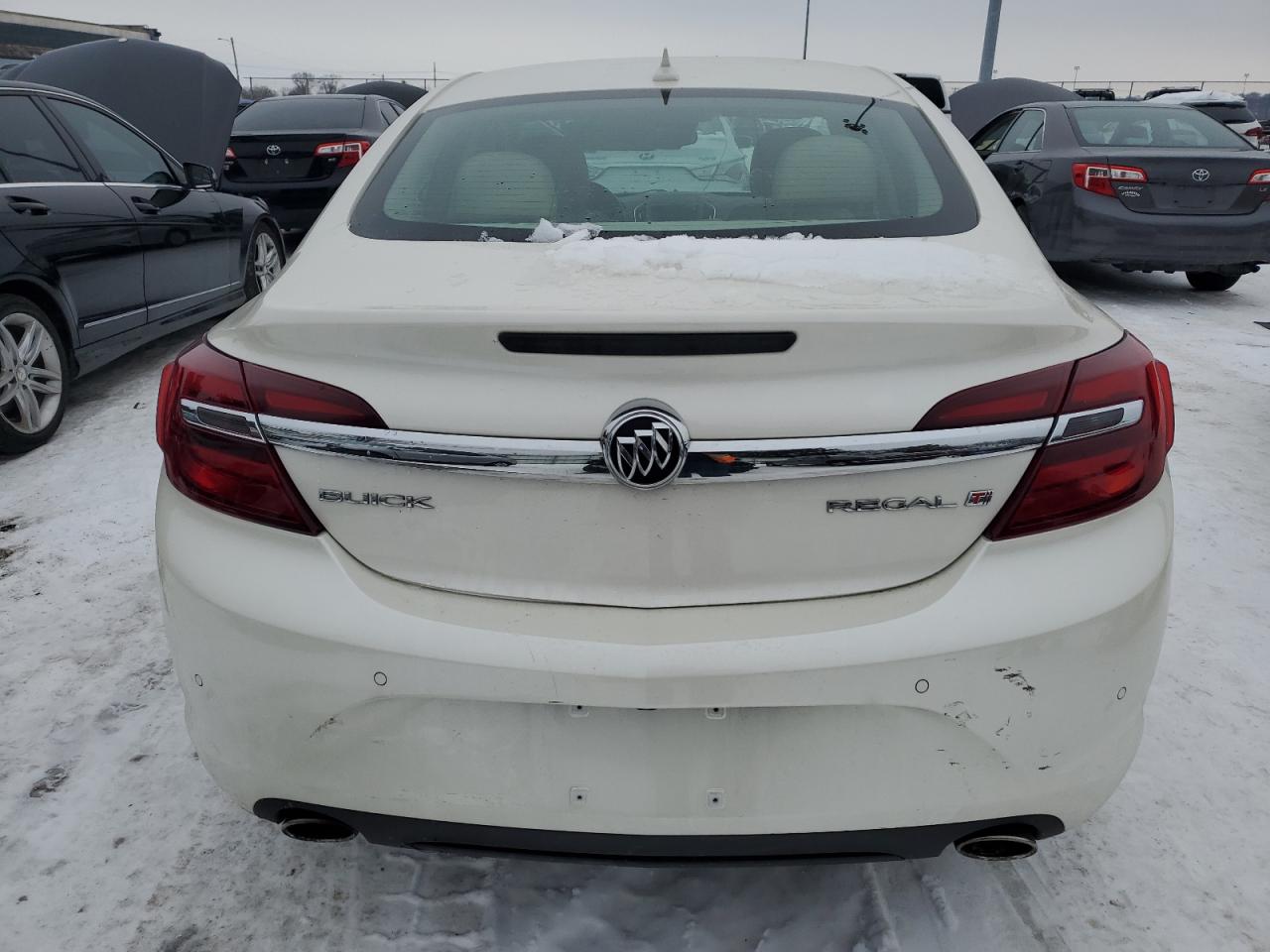2014 Buick Regal - Image 6