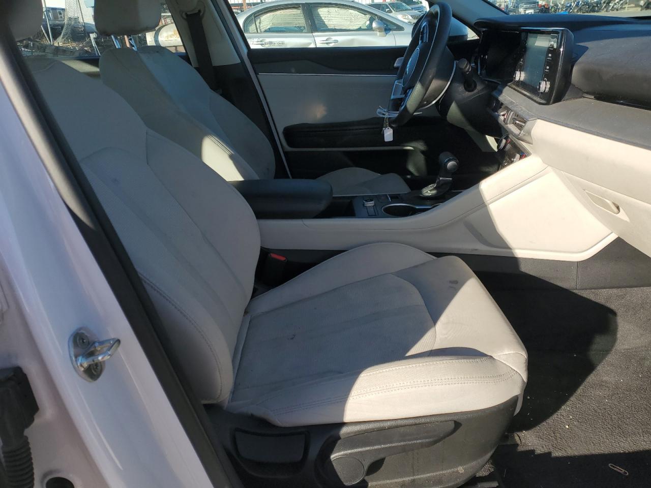 2021 Kia K5 - Image 7