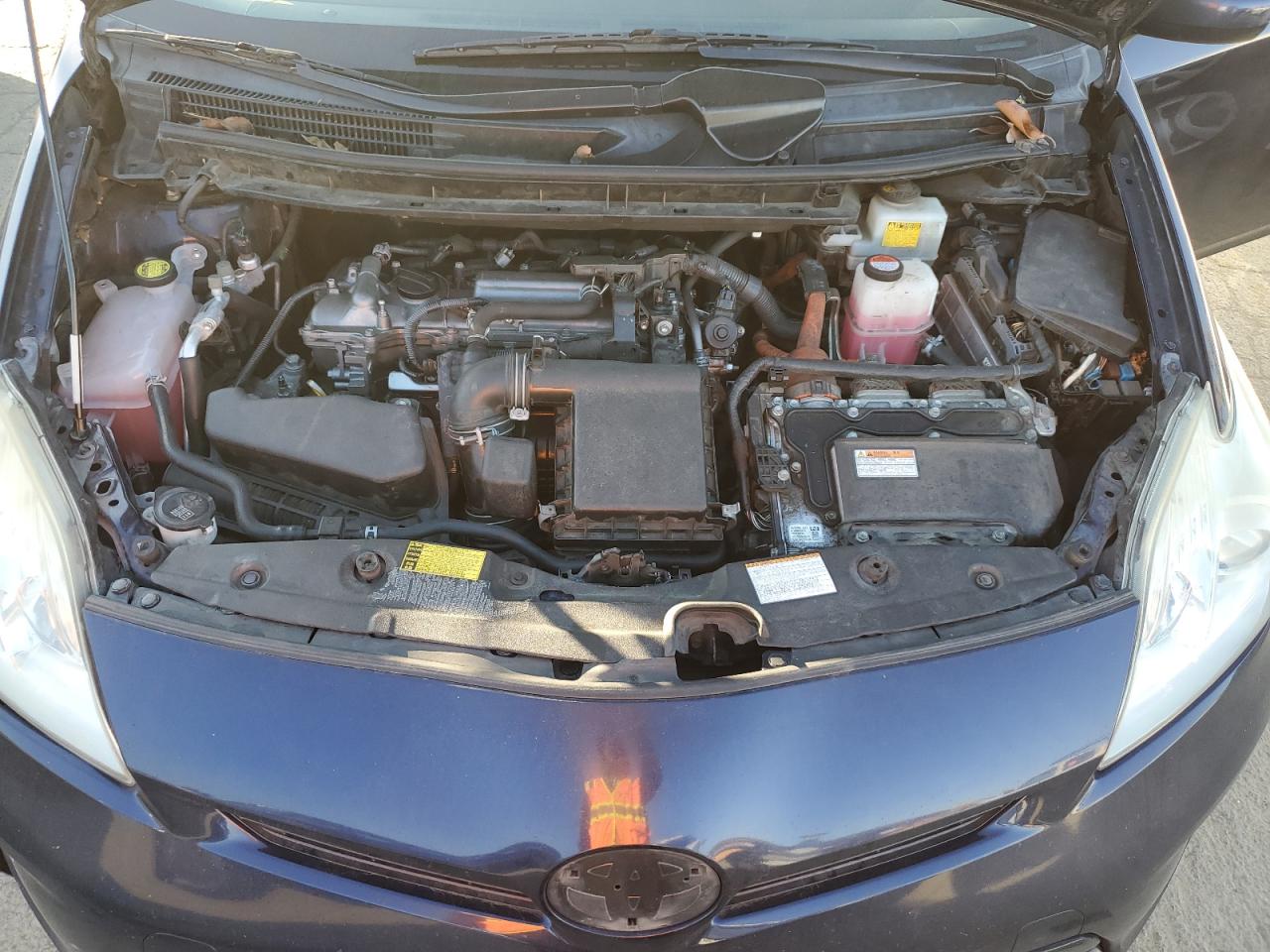 2015 Toyota Prius - Image 11