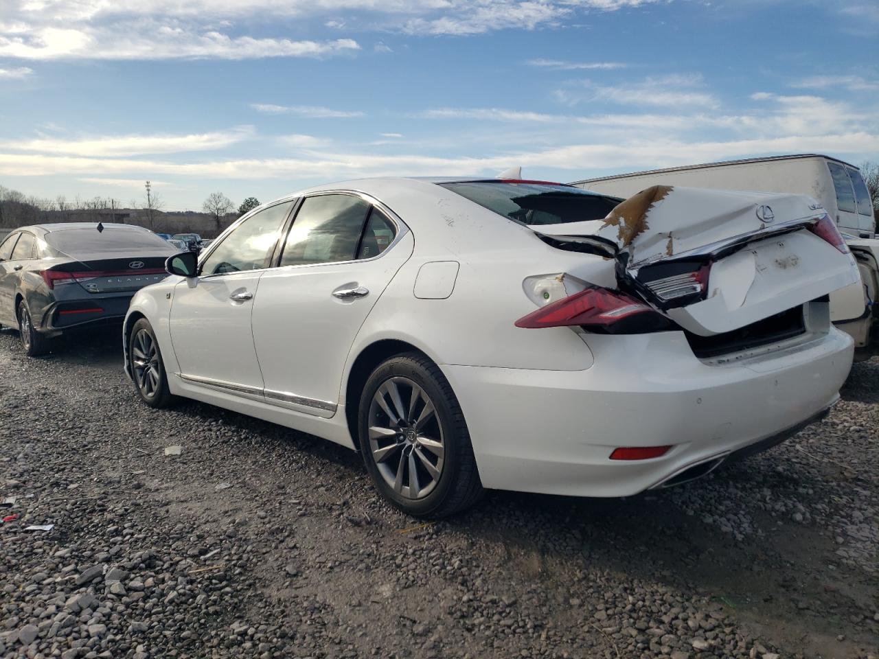 2014 Lexus LS - Image 2