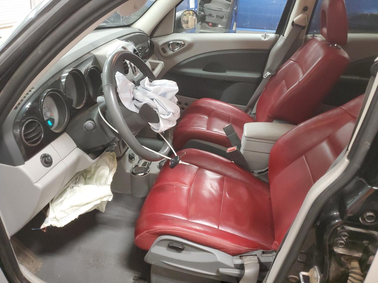 2010 Chrysler PT Cruiser - Image 7