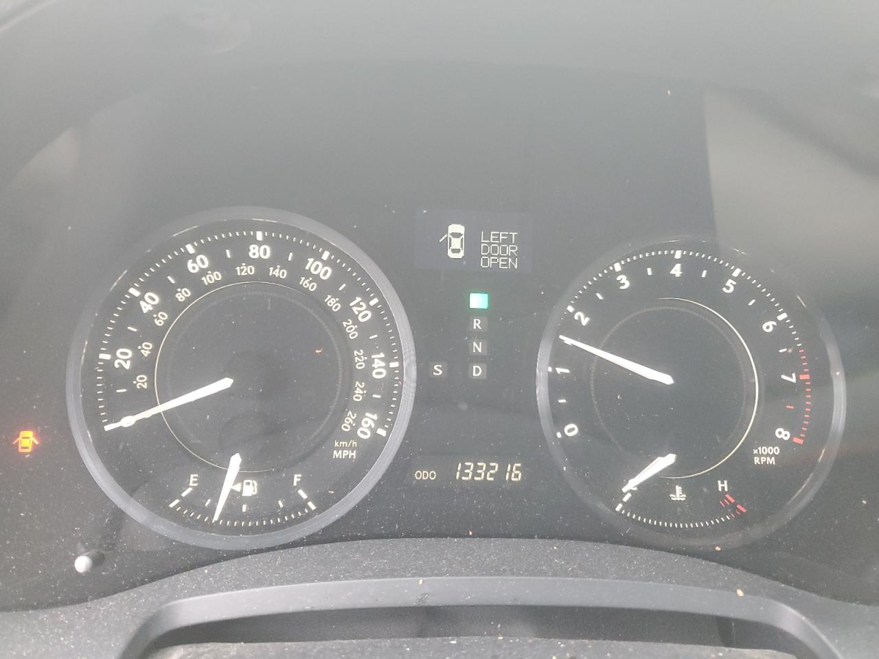 2010 Lexus IS - Image 11