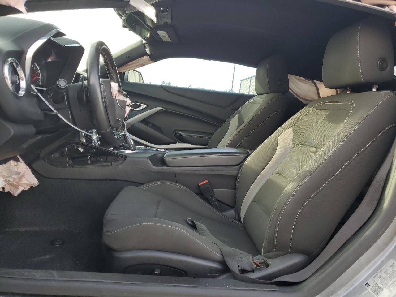 2019 Chevrolet Camaro - Image 7