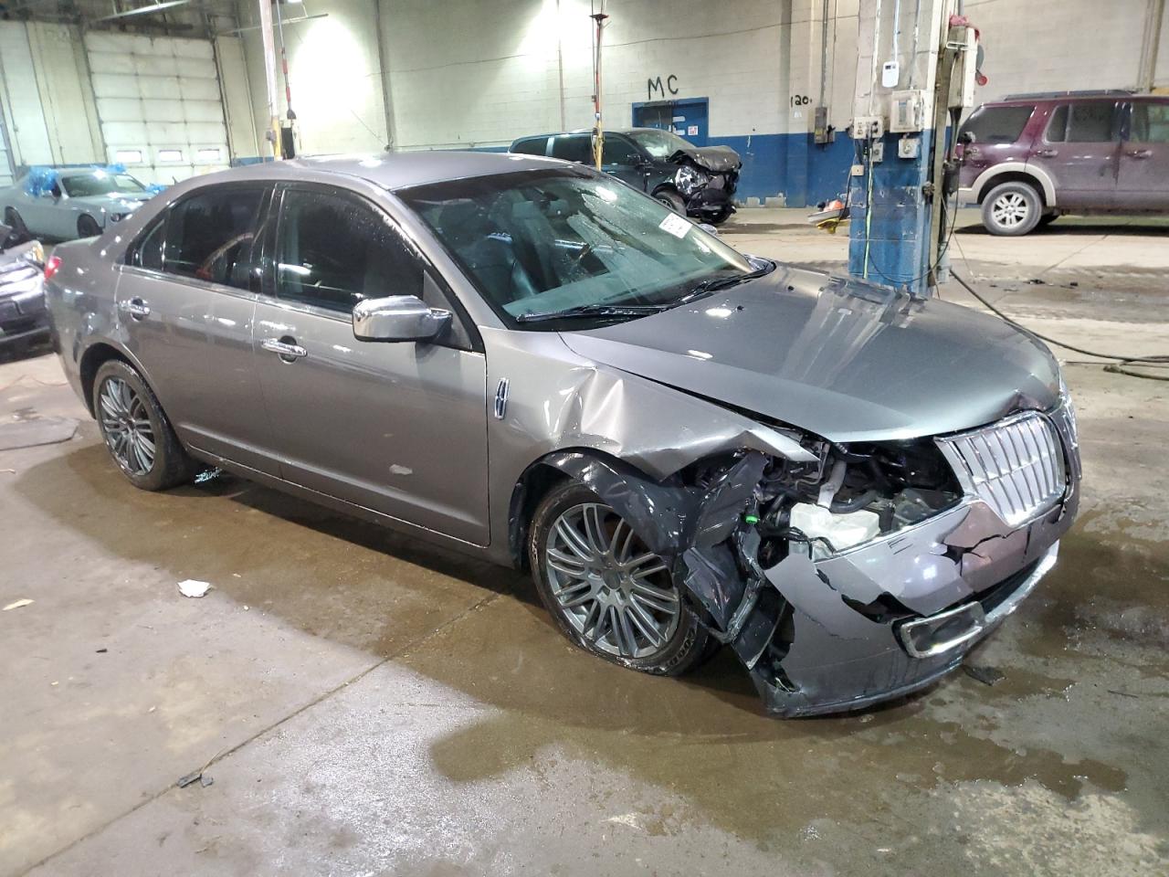 2012 Lincoln MKZ - Image 4