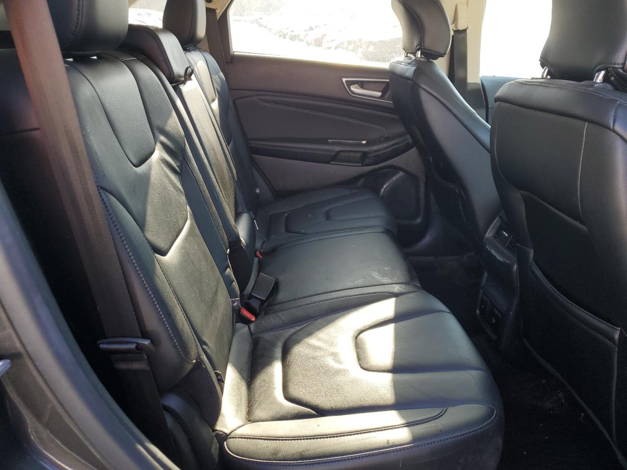 2016 Ford Edge - Image 11