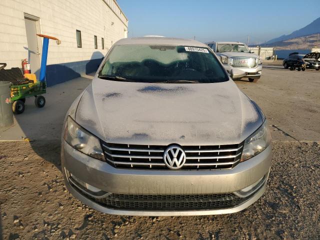  VOLKSWAGEN PASSAT 2012 Серебристый
