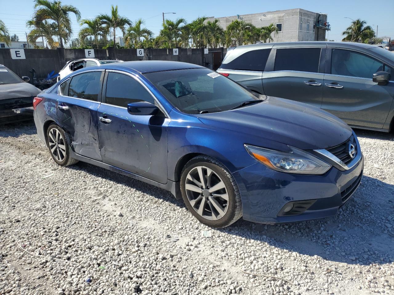 2016 Nissan Altima - Image 4