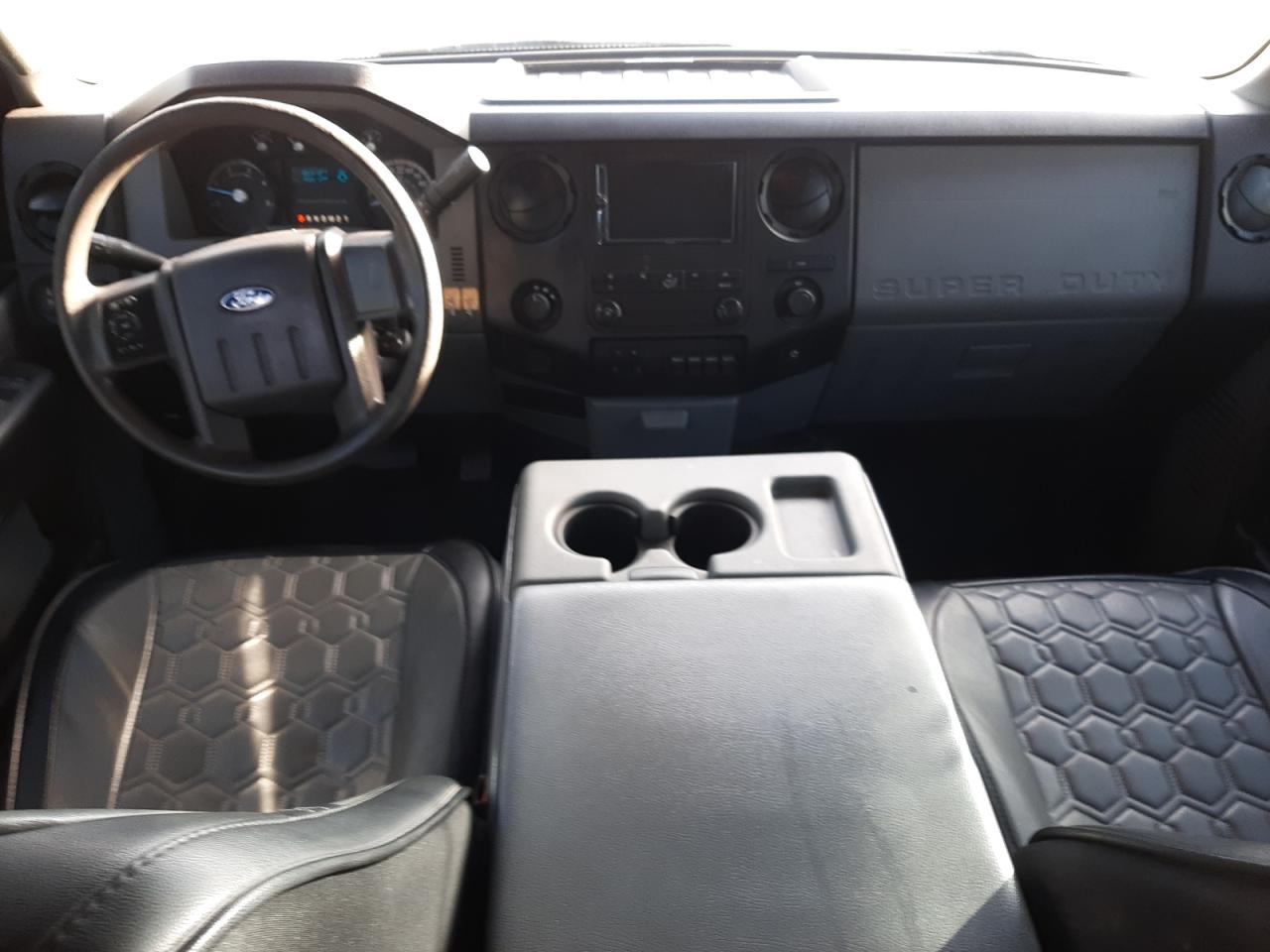 2013 Ford F350 - Image 8
