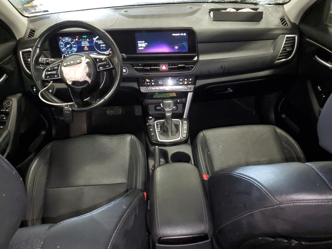 2024 Kia Seltos - Image 8