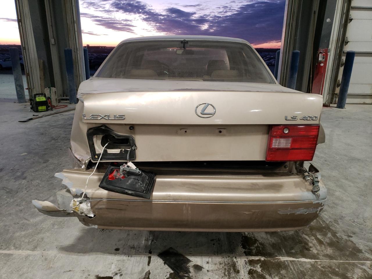 1996 Lexus Ls 400 VIN: JT8BH22F8T0066118 Lot: 42931195