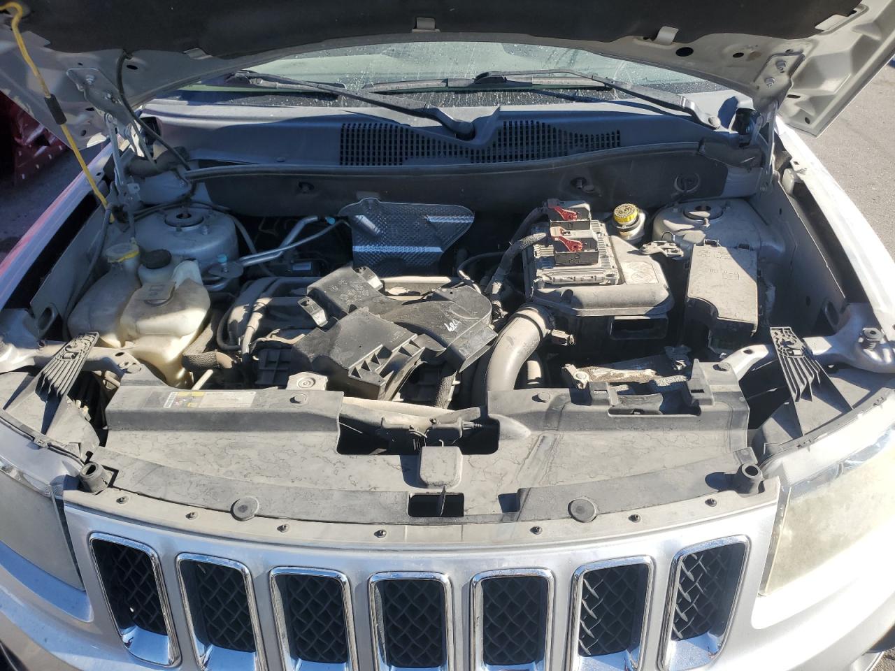 2014 Jeep Compass - Image 12