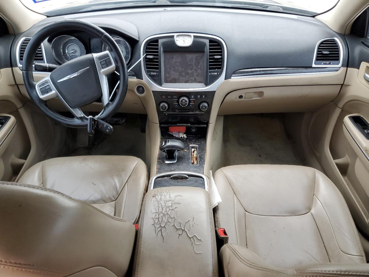 2013 Chrysler 300 - Image 8