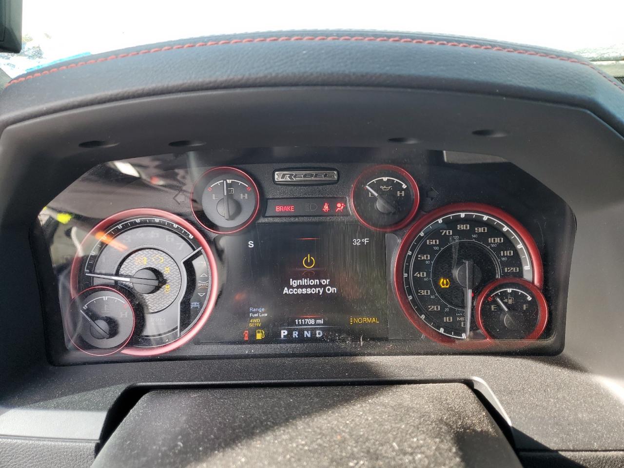 2016 RAM 1500 - Image 9