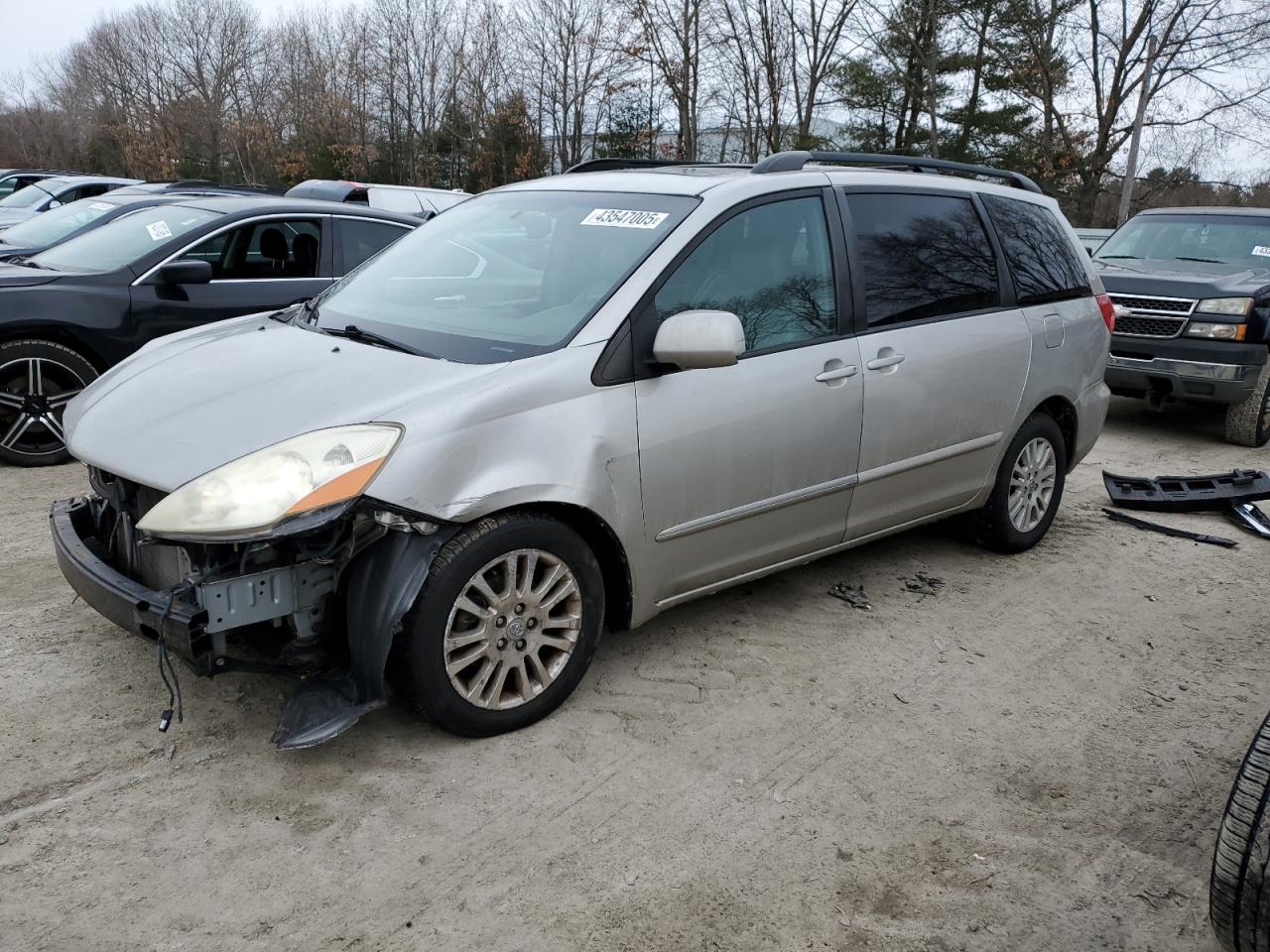 2007 Toyota Sienna - Image 1