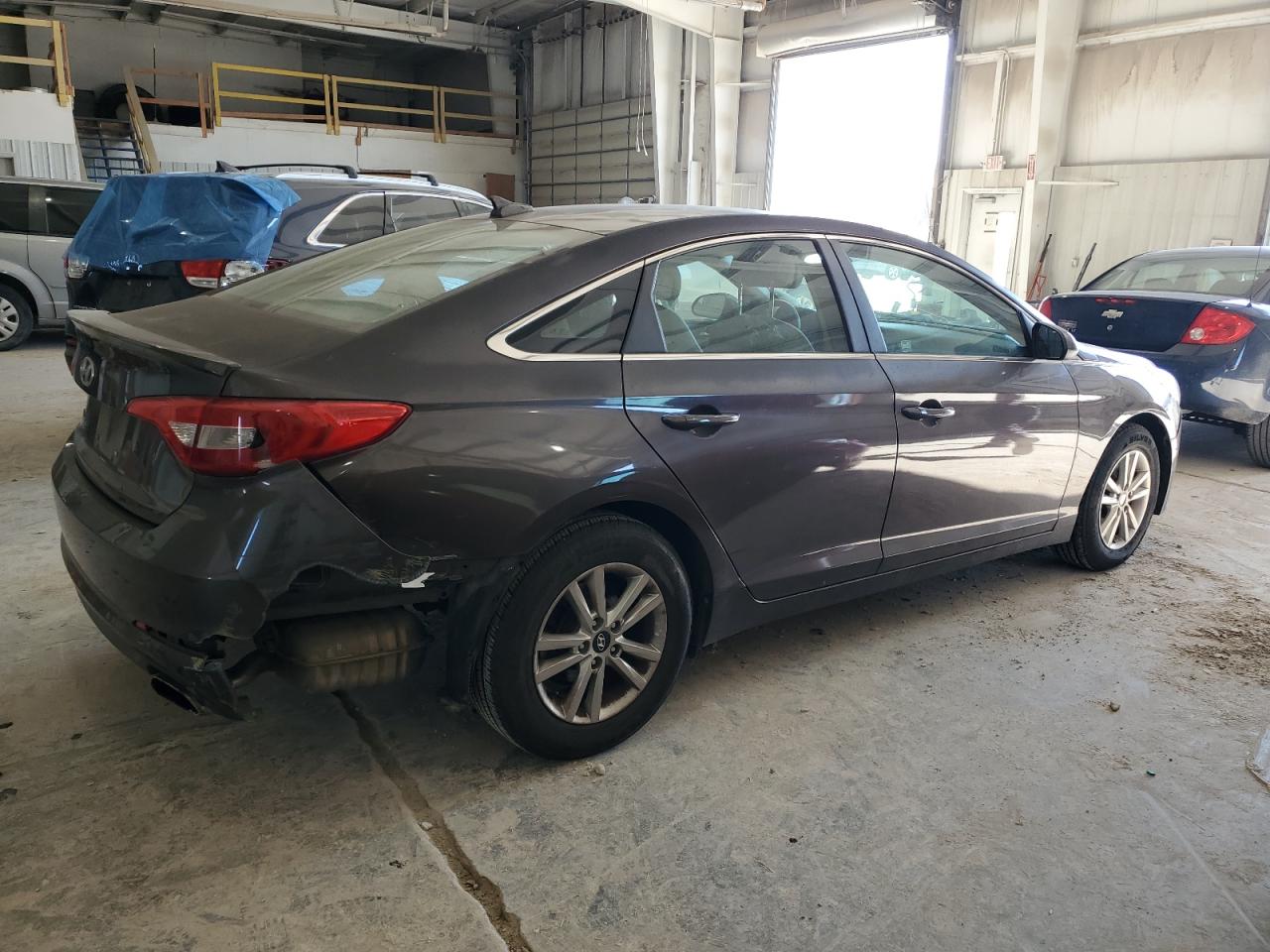 2015 Hyundai Sonata - Image 3