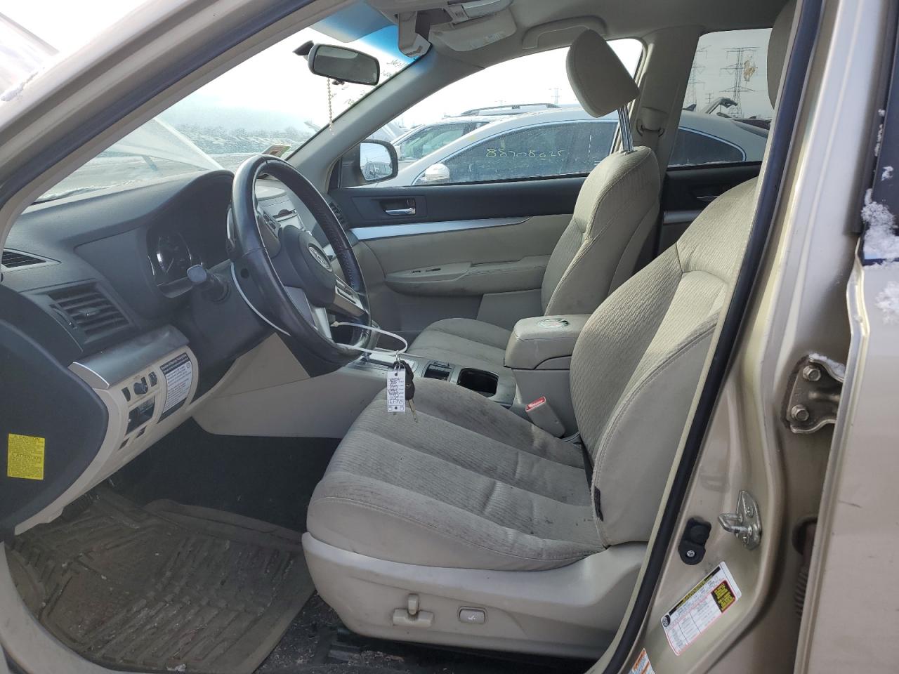 2010 Subaru Outback - Image 7