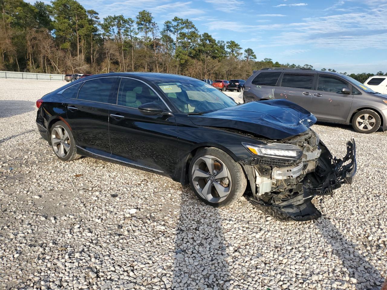 1HGCV1F94JA033140 HONDA ACCORD 2018
