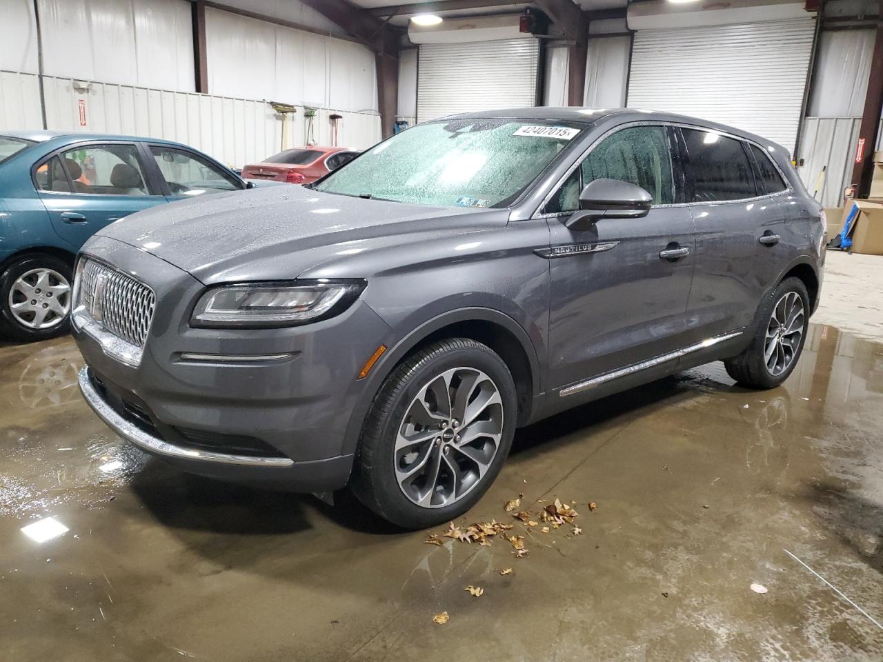 2021 Lincoln Nautilus - Image 1