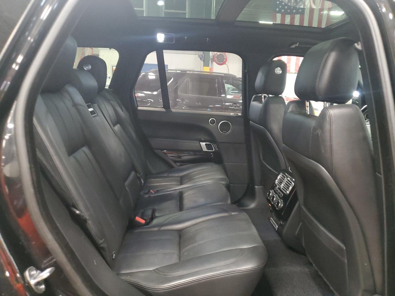 2013 Land Rover Range Rover - Image 11