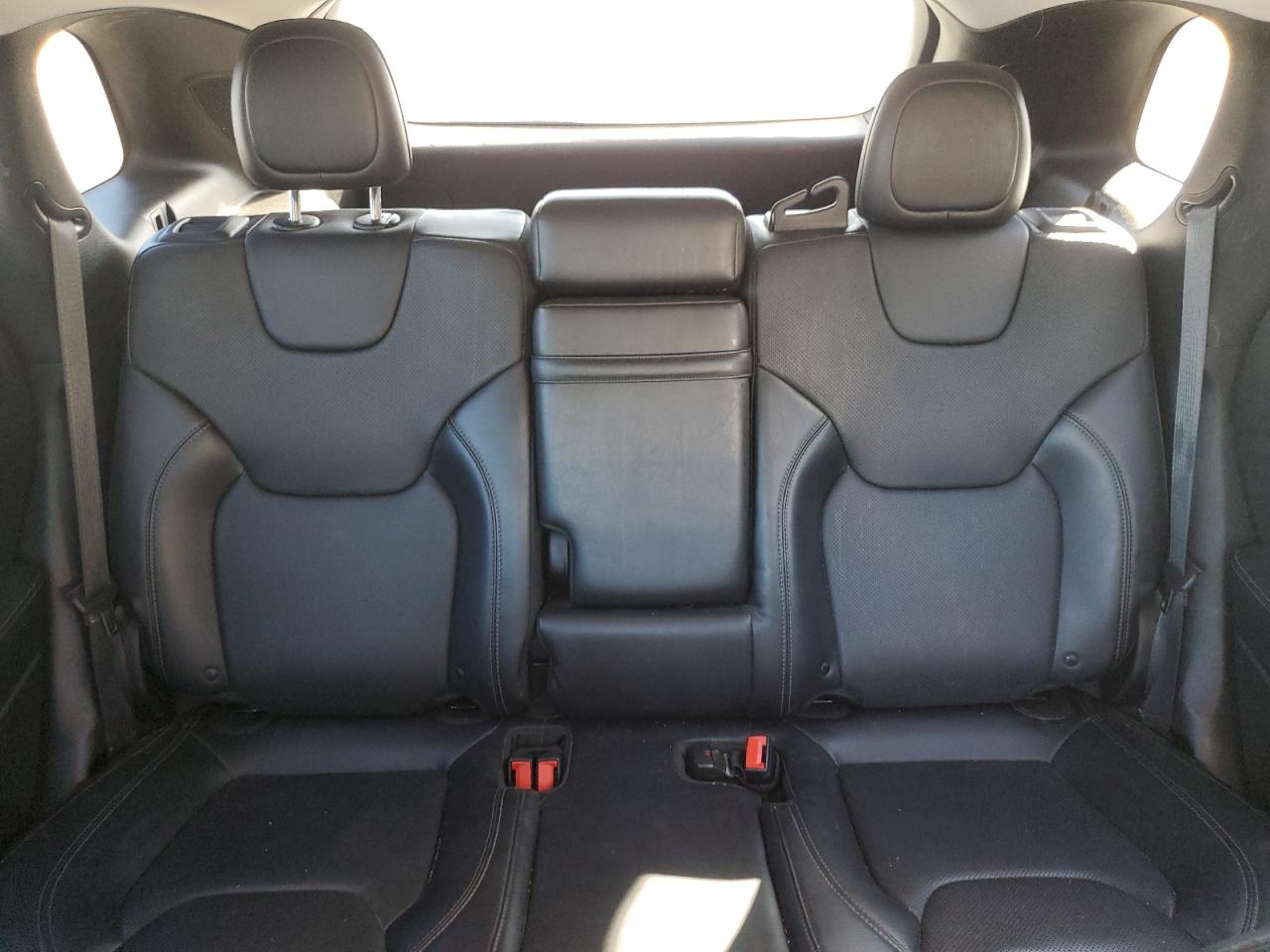 2019 Jeep Grand Cherokee - Image 10