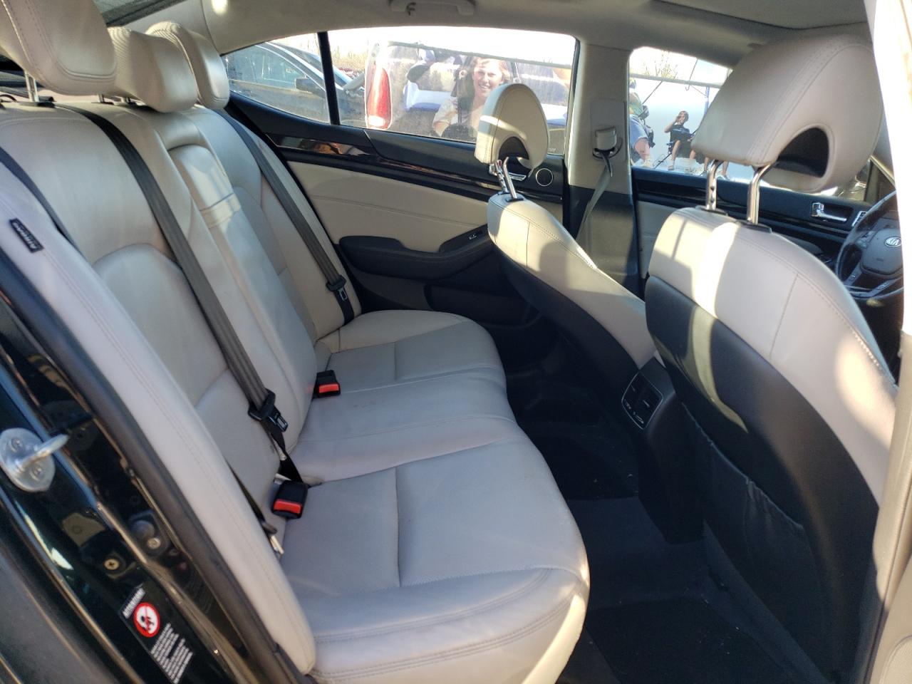 2014 Kia Cadenza - Image 10