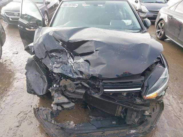 2017 VOLKSWAGEN GOLF SE NA