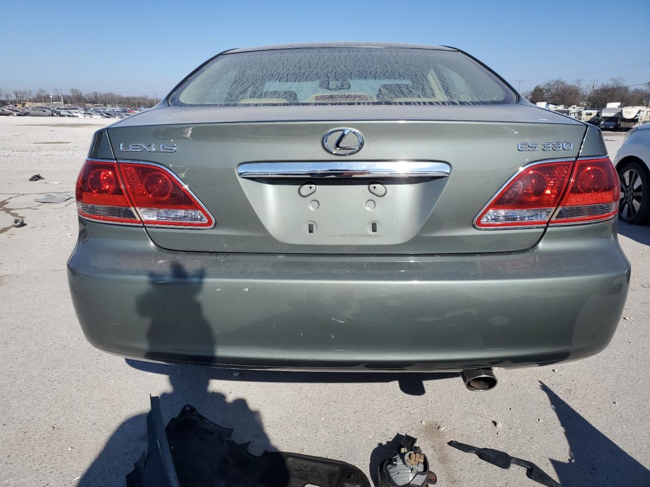 2005 Lexus ES - Image 6