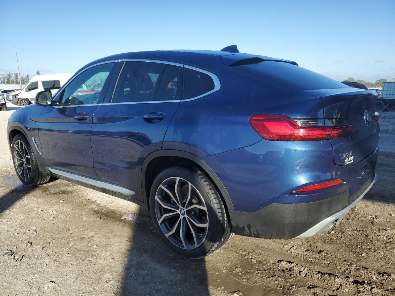 VIN 5UXUJ3C52KLG53987 2019 BMW X4 no.2