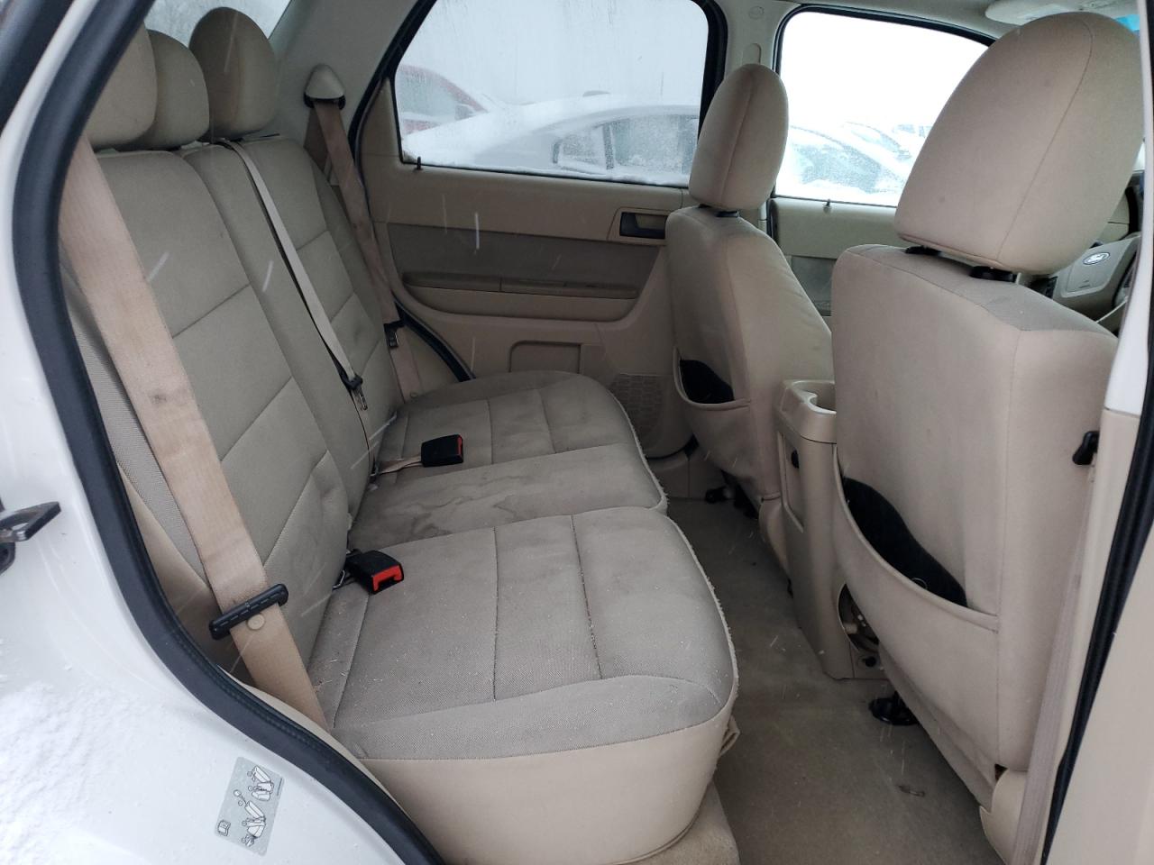 2011 Ford Escape - Image 11