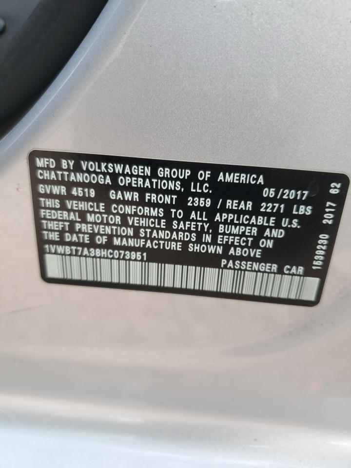 2017 Volkswagen Passat - Image 12